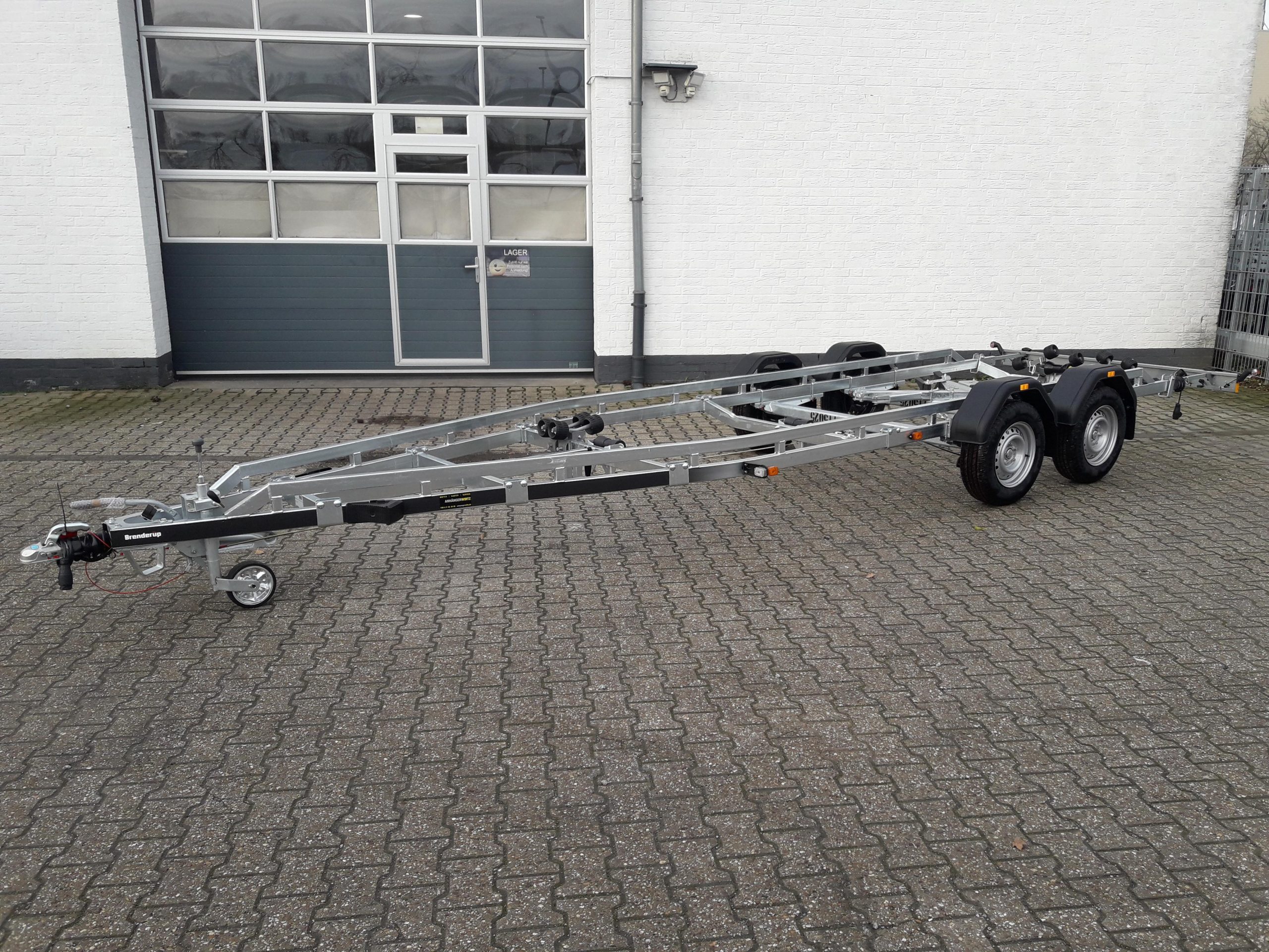 Brenderup Bootstrailer Premium 242500 TB SR 2500 Superrollen Winde 2500kg 312269 Modell 2025